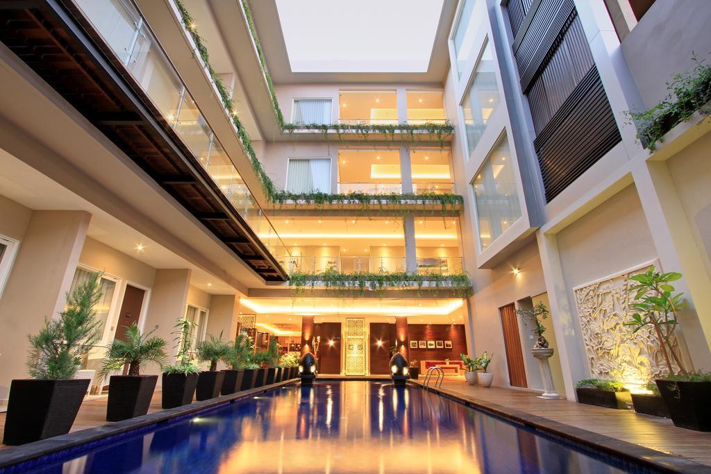 קוטה לומבוק Ohana Hotel Kuta מראה חיצוני תמונה