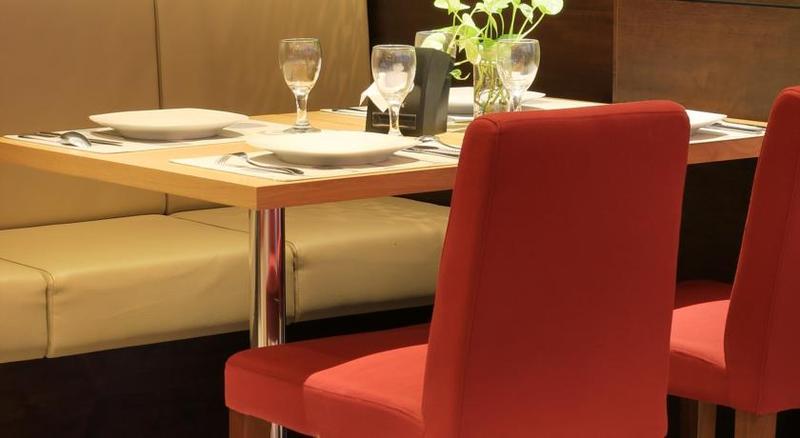 קוטה לומבוק Ohana Hotel Kuta מראה חיצוני תמונה