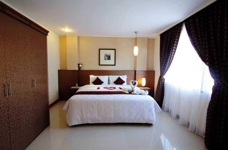 קוטה לומבוק Ohana Hotel Kuta מראה חיצוני תמונה