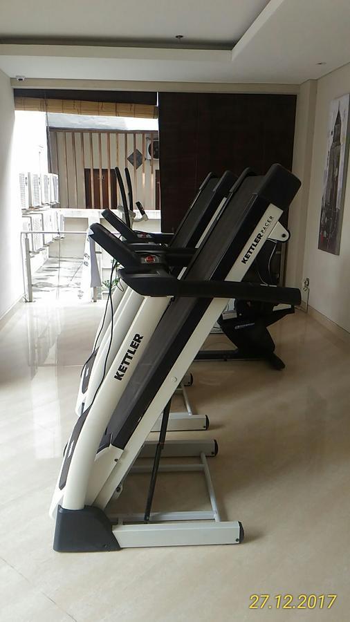 קוטה לומבוק Ohana Hotel Kuta מראה חיצוני תמונה