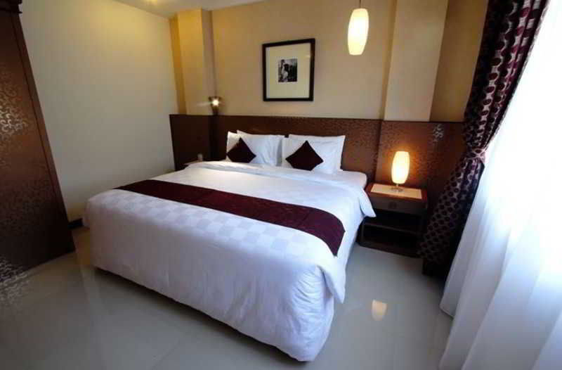 קוטה לומבוק Ohana Hotel Kuta מראה חיצוני תמונה