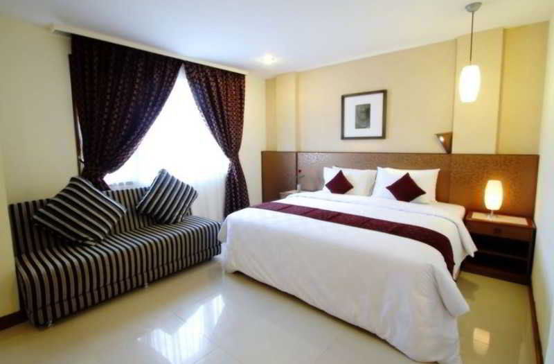 קוטה לומבוק Ohana Hotel Kuta מראה חיצוני תמונה